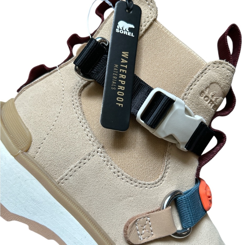 Sorel Hi-line EQ Chelsea Boot - Picture 3 of 10